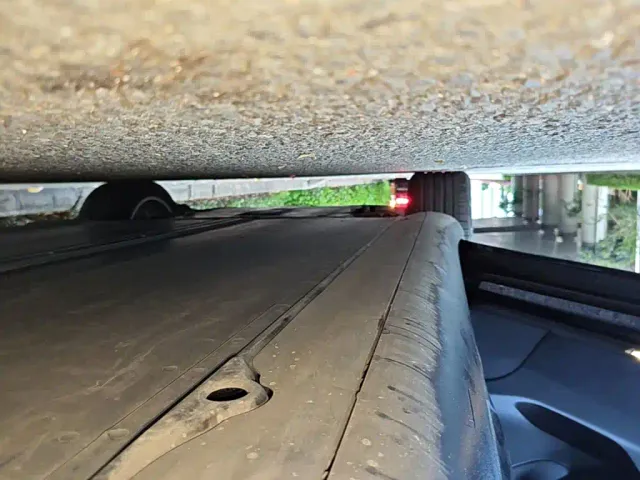 Tesla Model Y — Фото автомобиля 21