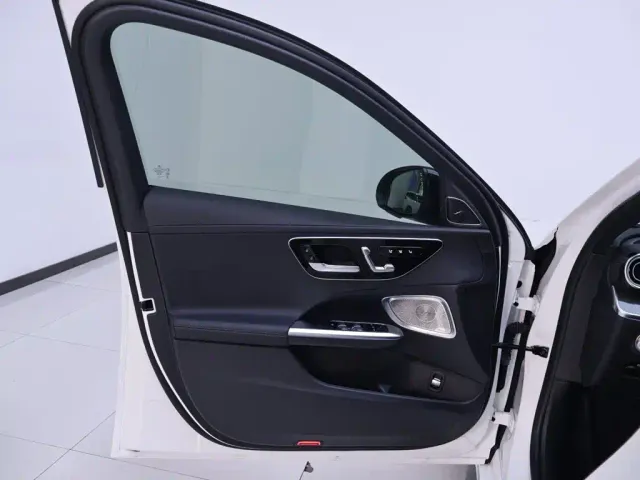 Mercedes-Benz C-Class — Фото автомобиля 18