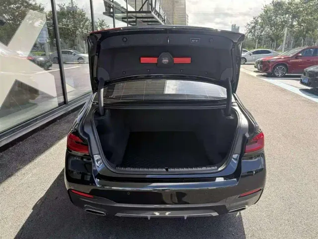BMW 5 Series — Фото автомобиля 20