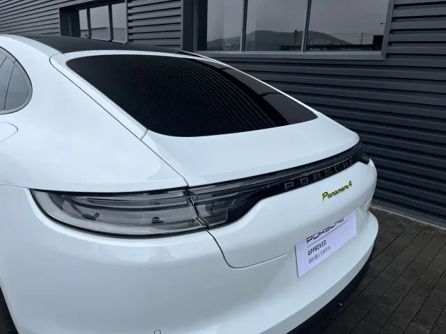Porsche Panamera — Фото автомобиля 20