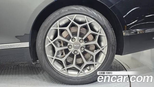 Genesis G80 RG3 — Фото автомобиля 6
