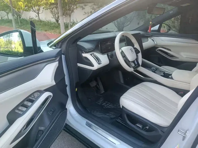 BYD Song L EV — Фото автомобиля 6