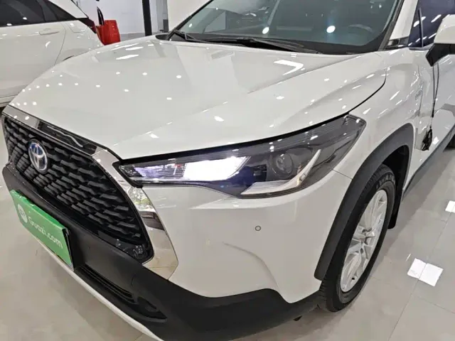 Toyota Corolla Cross — Фото автомобиля 23