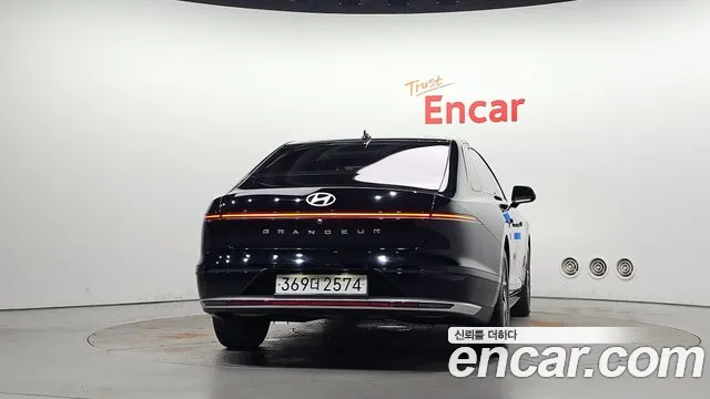 Hyundai Grandeur GN7 — Фото автомобиля 4