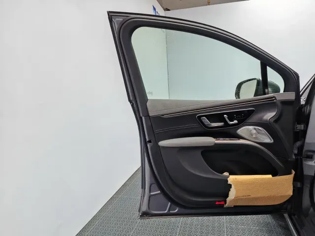 Mercedes-Benz EQS SUV — Фото автомобиля 13