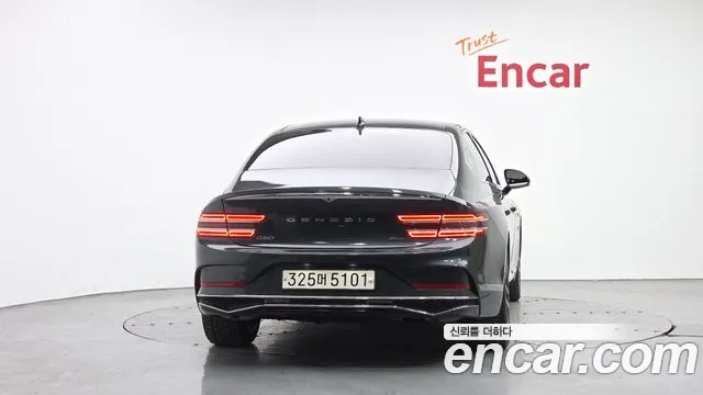 Genesis G80 Бензин 3.5 турбо AWD — Фото автомобиля 4