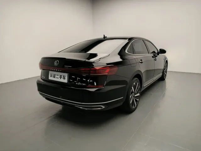Volkswagen Passat — Фото автомобиля 7
