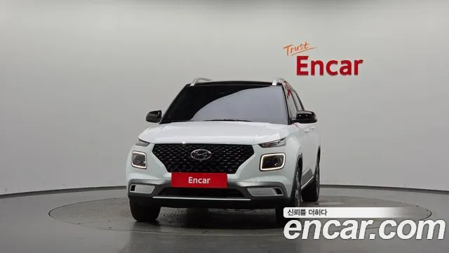 Фотография автомобиля — Hyundai Venue