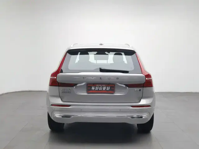 Volvo Volvo XC60 2022 B5 AWD Inscription — Фото автомобиля 4