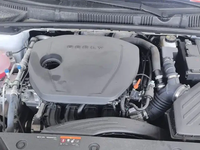 Geely Emgrand — Фото автомобиля 13