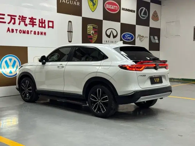 Honda Vezel — Фото автомобиля 4