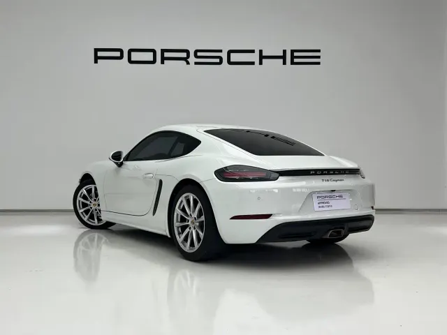 Porsche 718 — Фото автомобиля 7