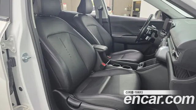 Hyundai Kona SX2 — Фото автомобиля 18