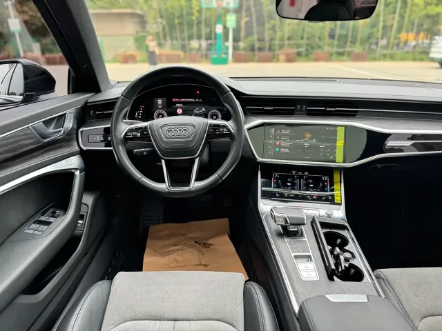 Audi A6L — Фото автомобиля 10
