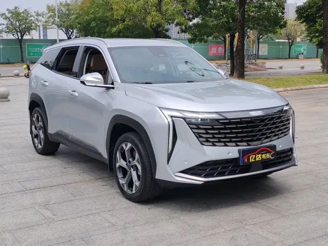 Geely Boyue L 2023 1.5TD DCT Premium — Фото автомобиля 3