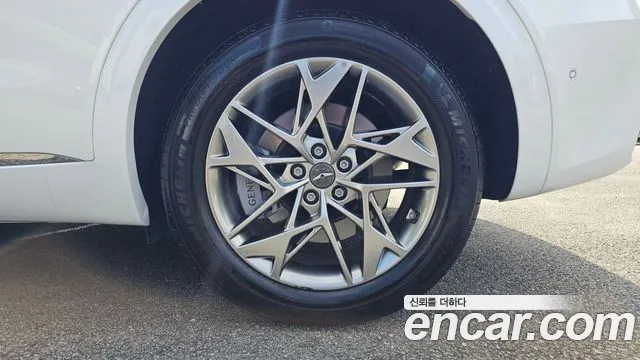 Genesis GV70 2.5T Бензин AWD — Фото автомобиля 5