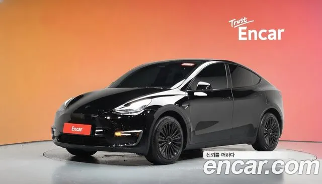 Фотография автомобиля — Tesla Model Y