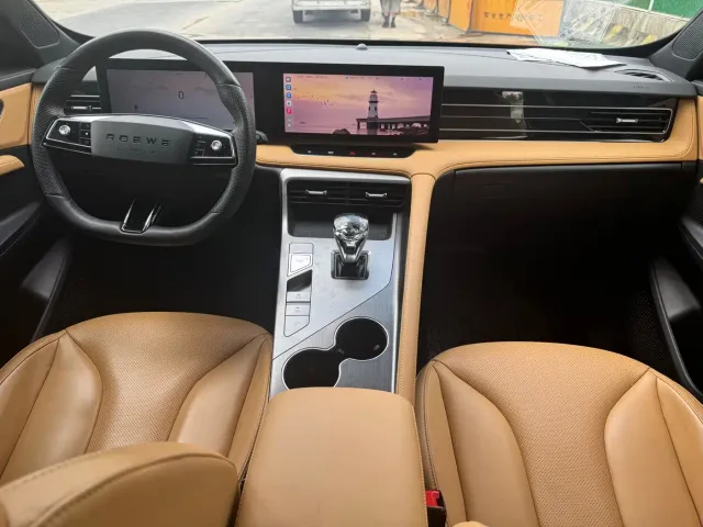 Roewe RX5 — Фото автомобиля 6