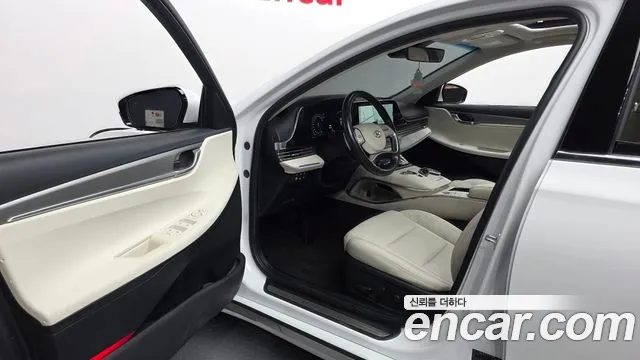 Hyundai Grandeur Новый Grandeur IG — Фото автомобиля 10