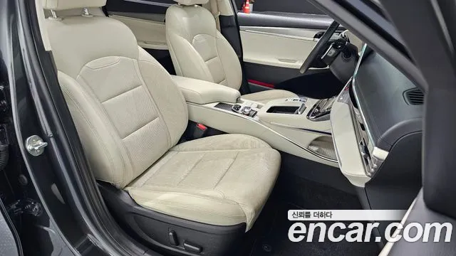 Hyundai Grandeur New — Фото автомобиля 16