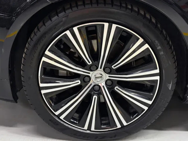 Volvo S90 — Фото автомобиля 23