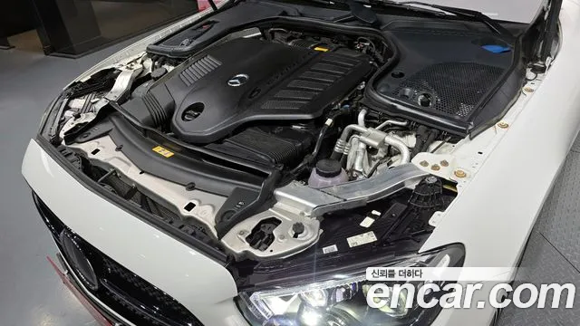Mercedes-Benz E-Class — Фото автомобиля 6