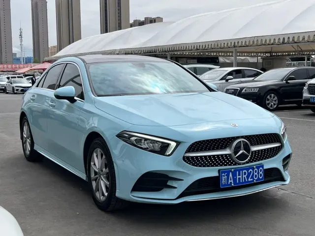 Mercedes-Benz A-Class — Фото автомобиля 3
