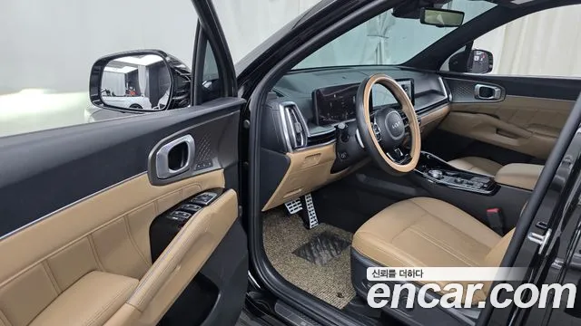 Kia Sorento Новый Sorento 4 поколение Бензин 2.5T 2WD — Фото автомобиля 8