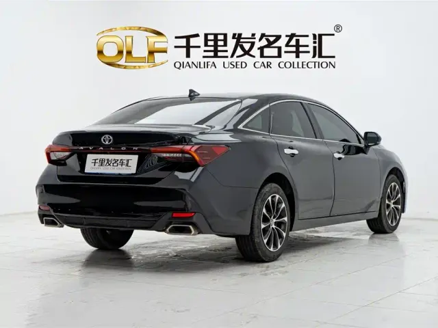 Toyota Avalon — Фото автомобиля 14