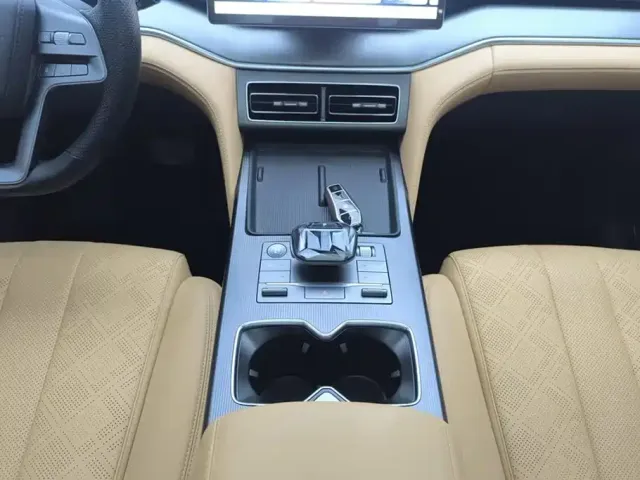 BYD Song L DM-i — Фото автомобиля 16