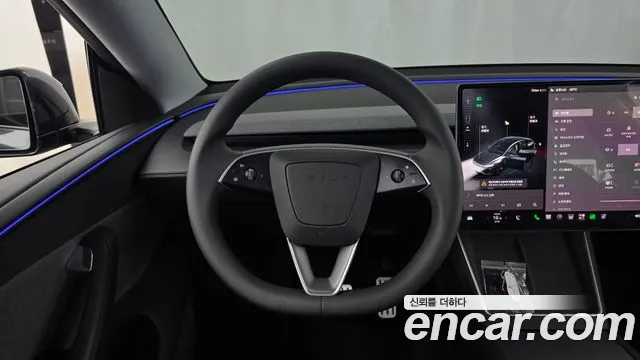 Tesla Model Y — Фото автомобиля 13