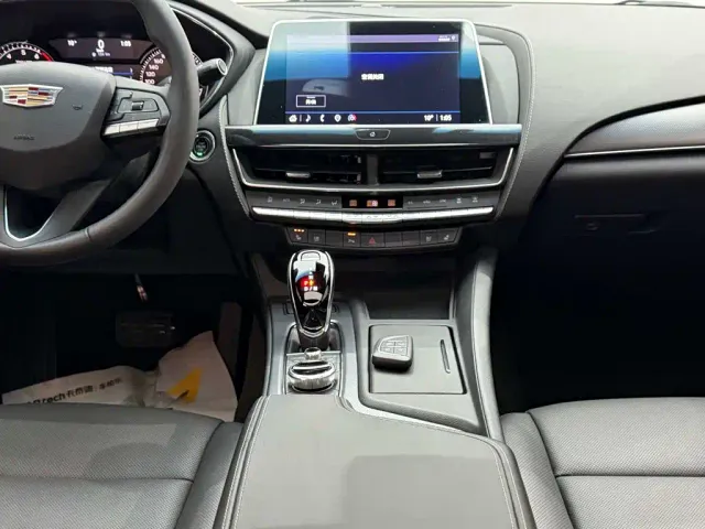 Cadillac CT5 — Фото автомобиля 22