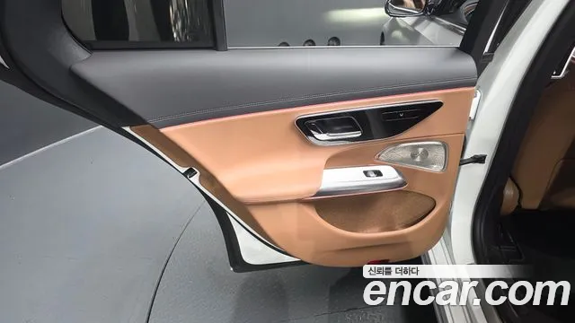 Mercedes-Benz E-Class E-класс W214 E300 4MATIC Exclusive — Фото автомобиля 25