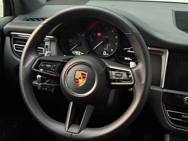 Porsche Macan — Фото автомобиля 10