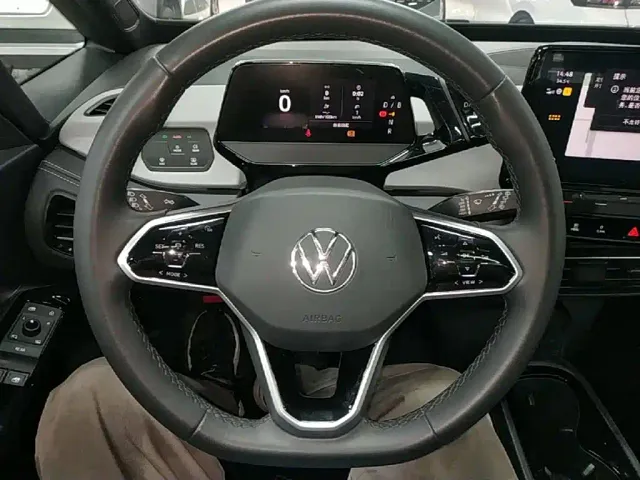 Volkswagen ID.3 — Фото автомобиля 10