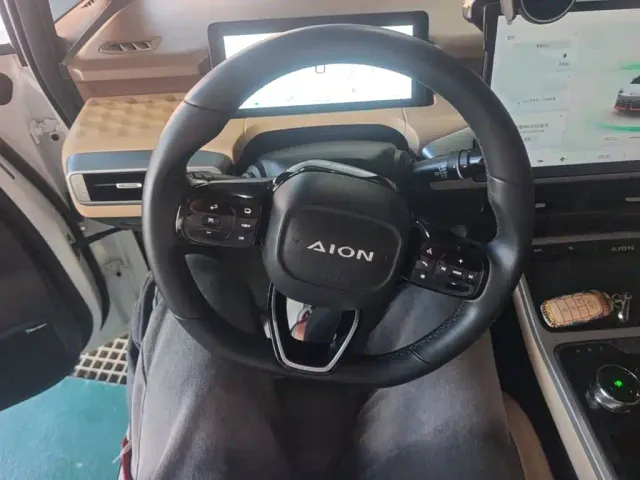 GAC Aion Y — Фото автомобиля 10