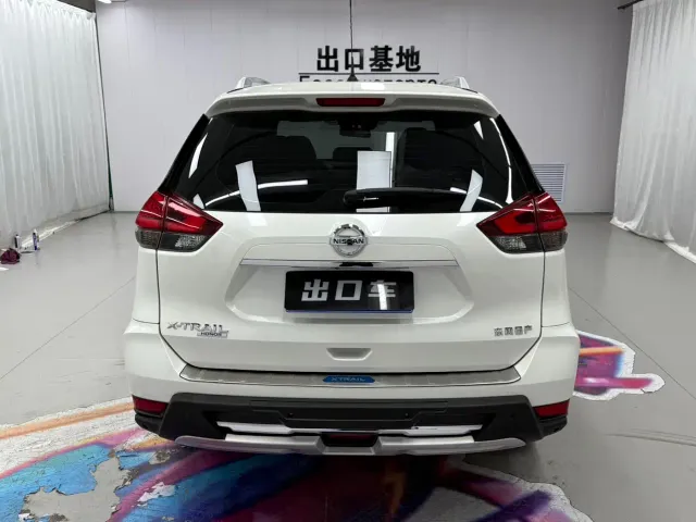 Nissan X-Trail — Фото автомобиля 5