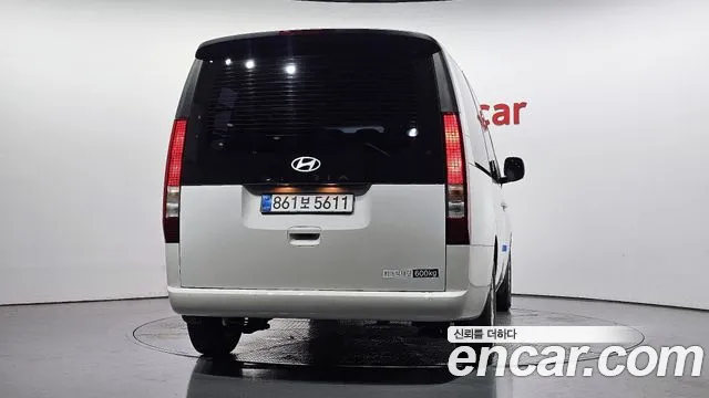 Hyundai Staria — Фото автомобиля 4