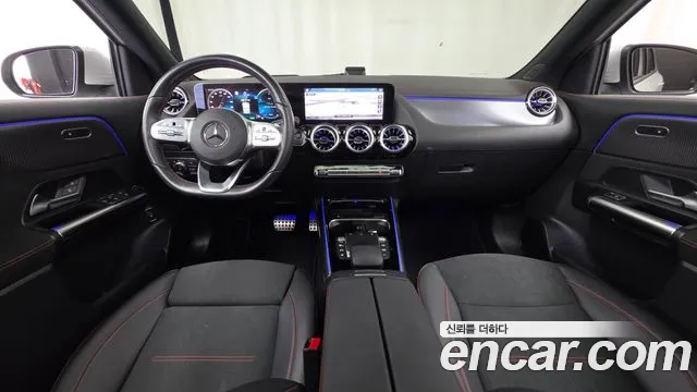 Mercedes-Benz EQA — Фото автомобиля 7