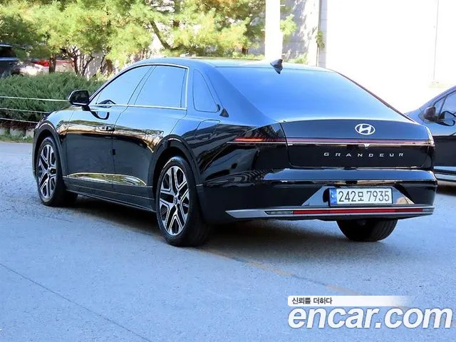 Hyundai Grandeur GN7 — Фото автомобиля 2