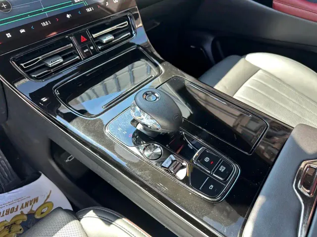 GAC Trumpchi M8 — Фото автомобиля 10
