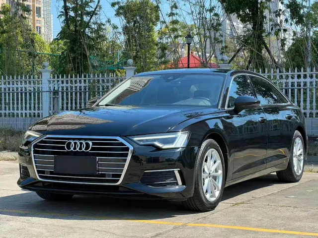 Фотография автомобиля — Audi A6L