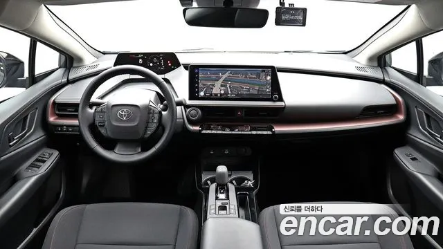Toyota Prius Generation 5 — Фото автомобиля 7