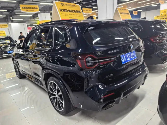 BMW BMW X3 2023 xDrive30i Leading M Night Package — Фото автомобиля 15