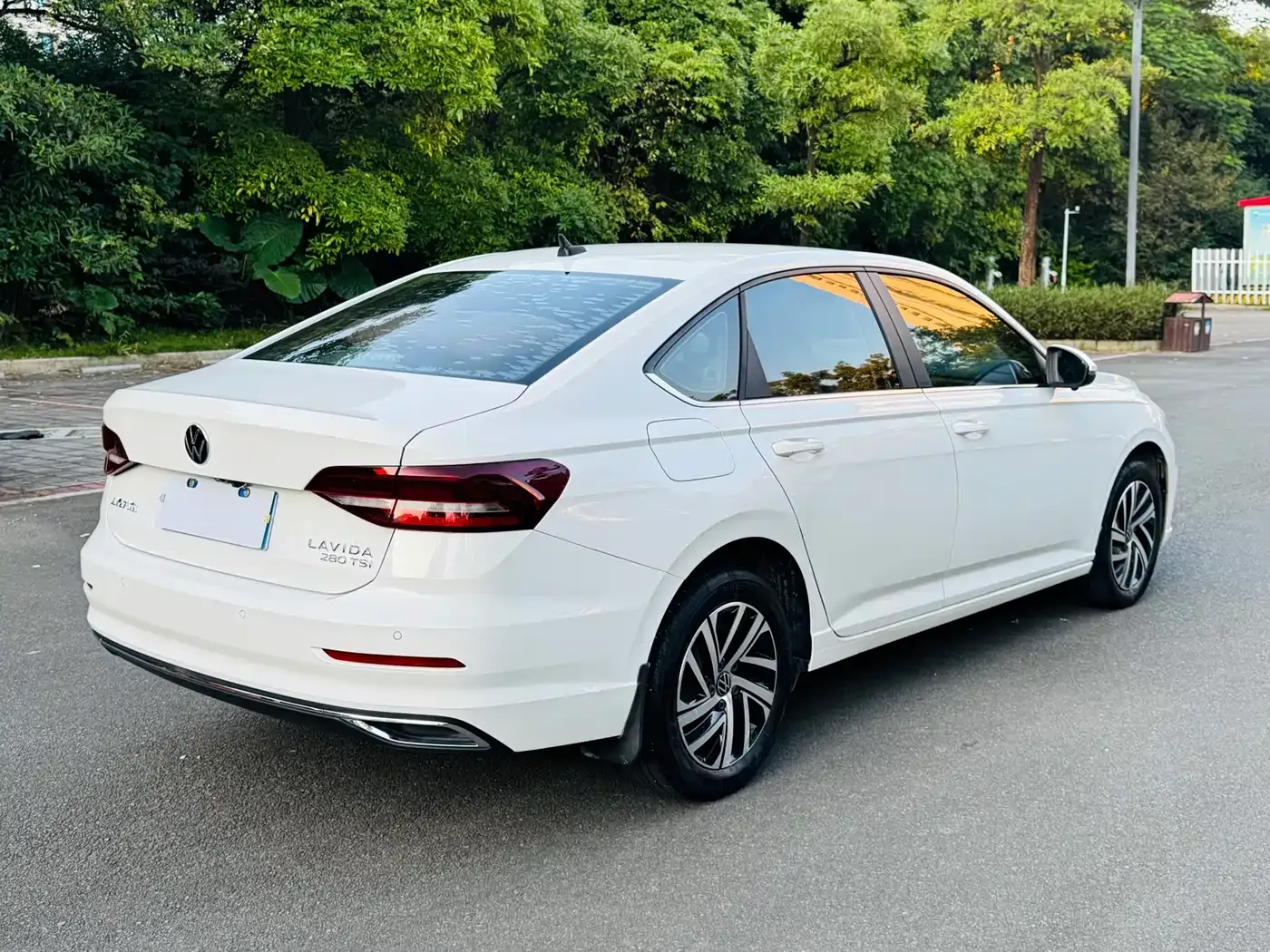 Volkswagen Lavida 2022 280TSI DSG Comfort Edition — Фото автомобиля 9
