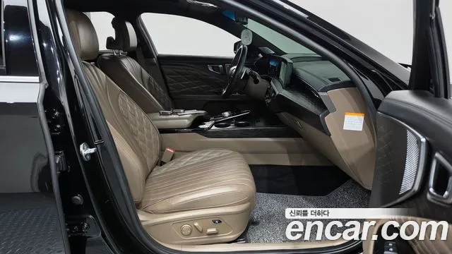 Kia K8 Hybrid — Фото автомобиля 11