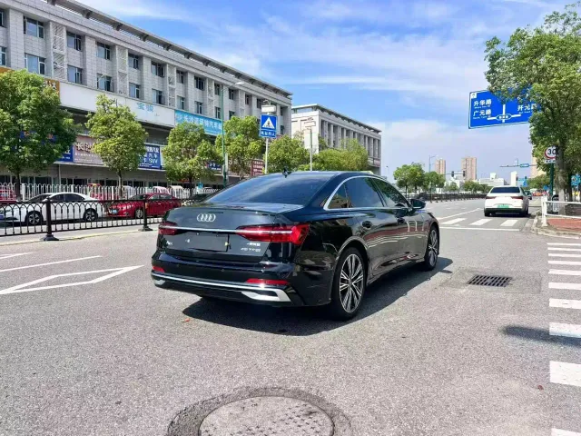 Audi Audi A6L 2026 Model Year 45 TFSI Premium Dynamic — Фото автомобиля 9