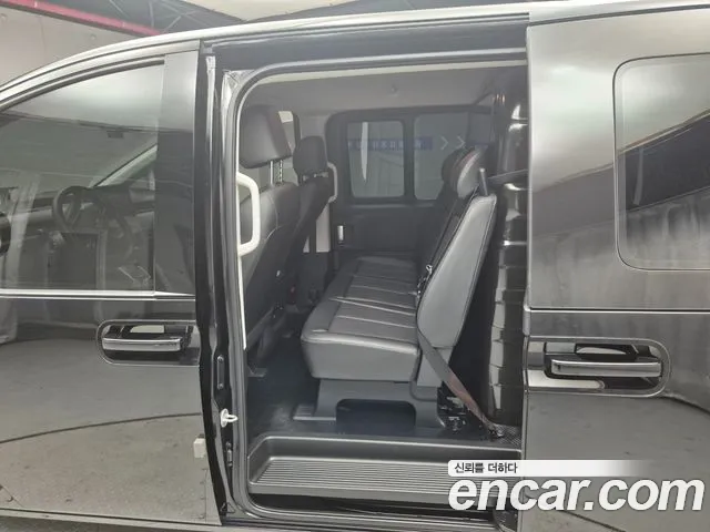 Hyundai Staria — Фото автомобиля 14