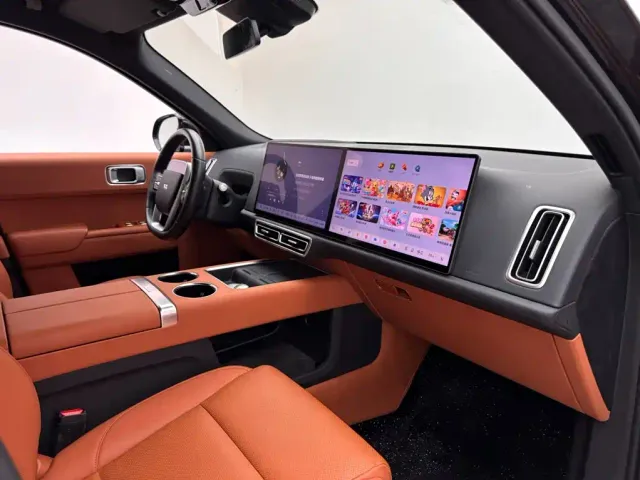 Li Auto L8 — Фото автомобиля 11