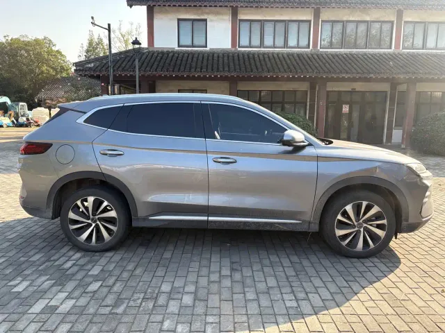 BYD Song PLUS — Фото автомобиля 8